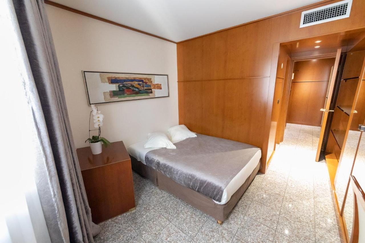 Hotel Goldstar & 4*