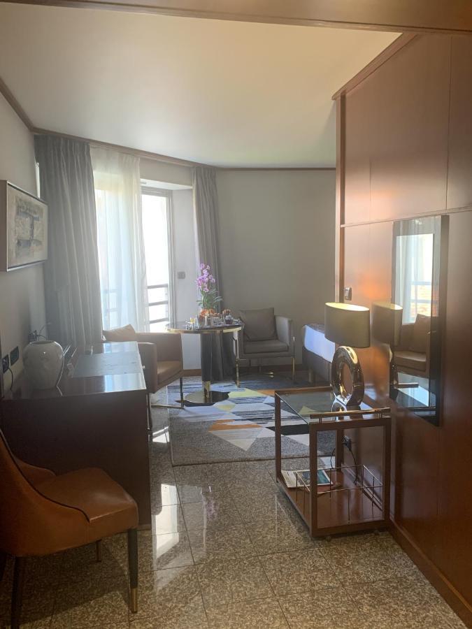 Goldstar & Hotel