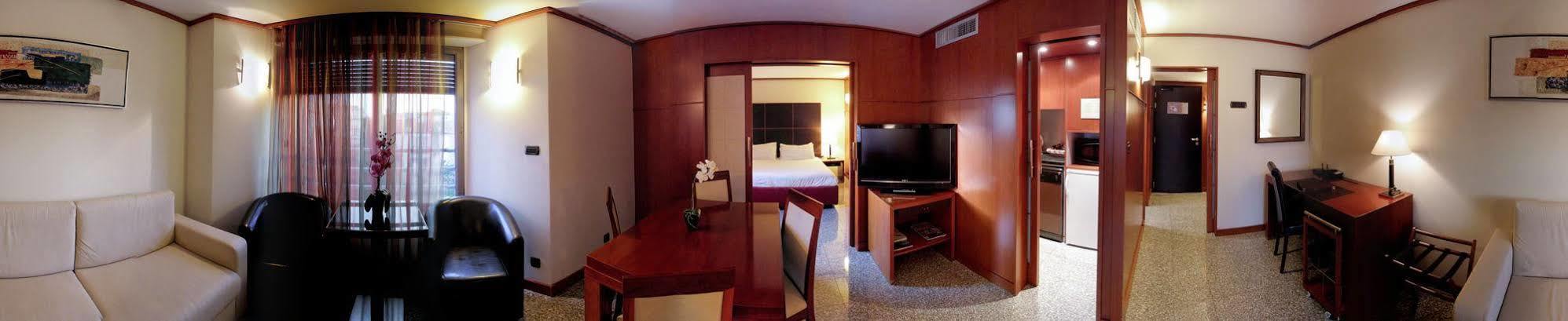Goldstar & Hotel